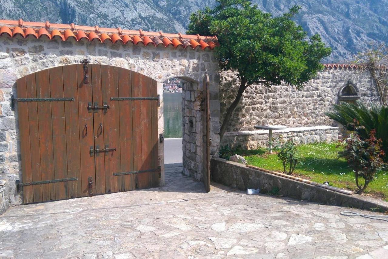Mediterranean Holiday House & Apartments Kotor Kültér fotó