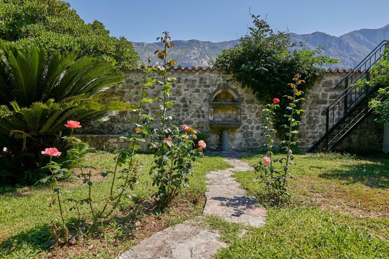 Mediterranean Holiday House & Apartments Kotor Kültér fotó