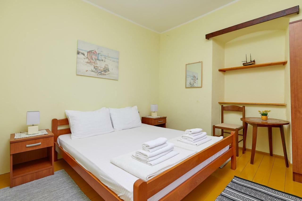 Mediterranean Holiday House & Apartments Kotor Kültér fotó