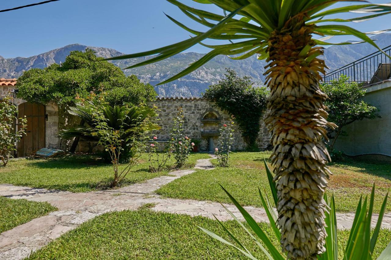 Mediterranean Holiday House & Apartments Kotor Kültér fotó