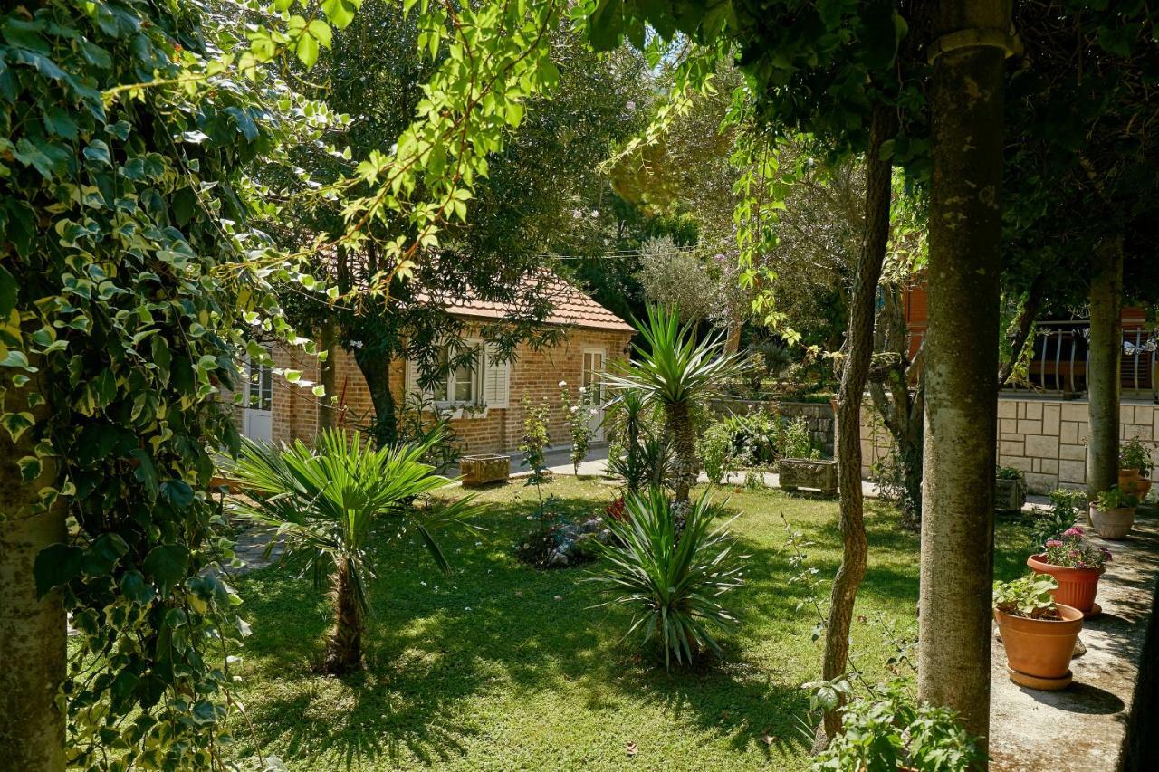 Mediterranean Holiday House & Apartments Kotor Kültér fotó